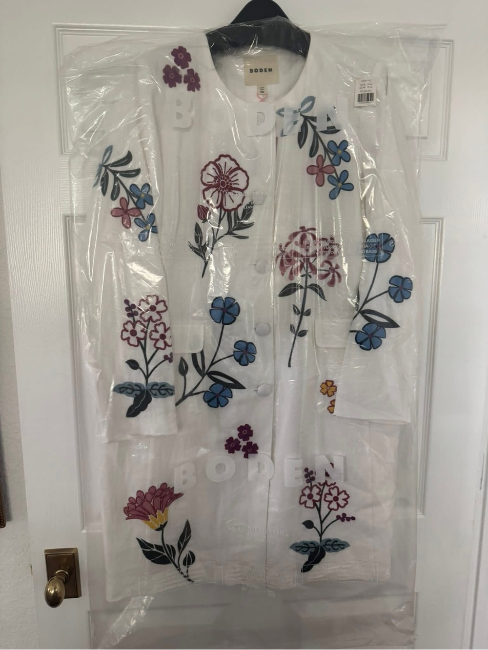 Boden NWT White Floral Embroidered Long Jacket Size 14 - Picture 3 of 3